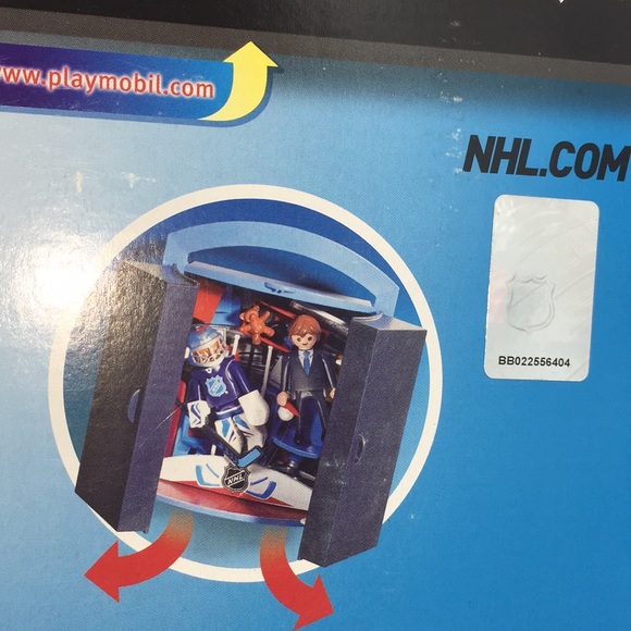 Playmobil NHL Hockey Locker Room Play Box 9176 - Picture 11 of 12